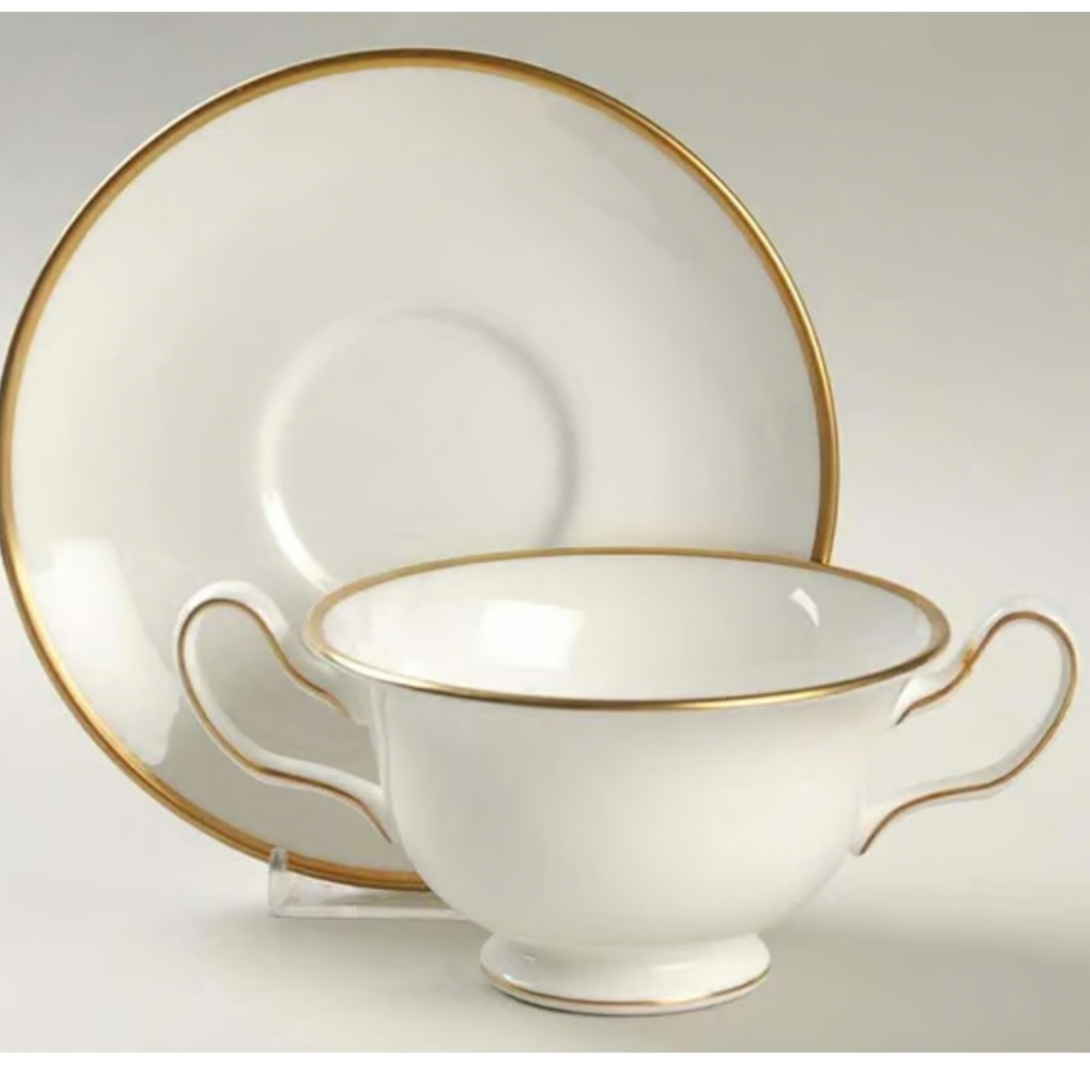 Wedgwood "California" Soup Cup.